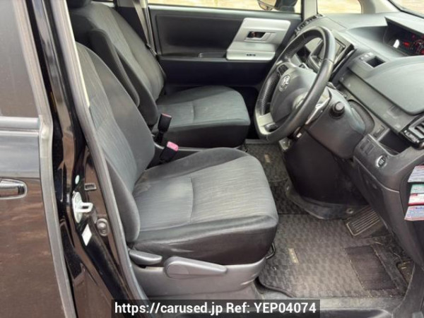 Used 2012 AT toyota noah ZRR70W Image[12]