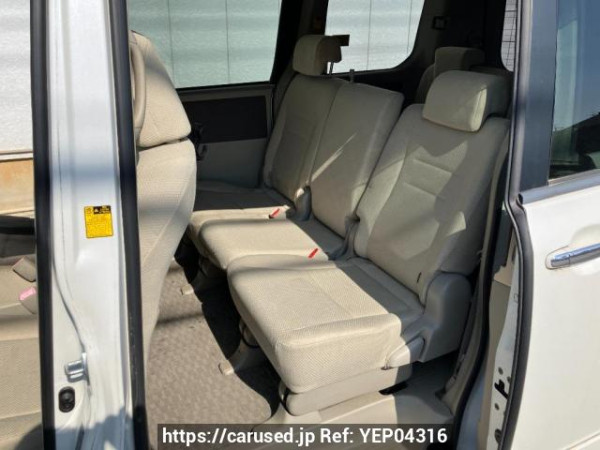 Used 2008 AT toyota noah ZRR70W Image[12]