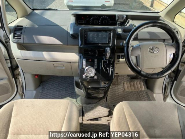 Used 2008 AT toyota noah ZRR70W Image[14]