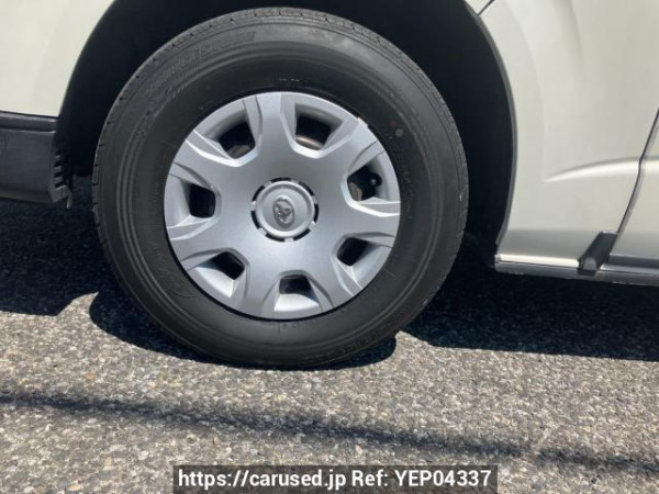 Used 2005 AT toyota regiusace-van KDH205V Image[18]