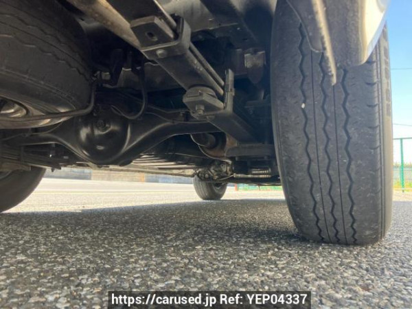 Used 2005 AT toyota regiusace-van KDH205V Image[23]
