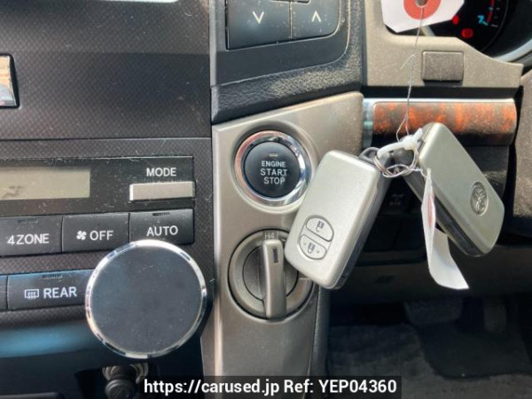 Used 2009 AT toyota land-cruiser UZJ200W Image[17]