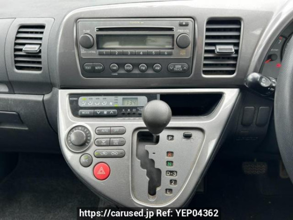 Used 2003 AT toyota wish ZNE10G Image[18]