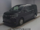 Toyota Voxy ZRR80G
