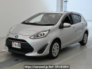 Toyota Aqua NHP10