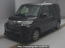 Toyota Roomy M900A
