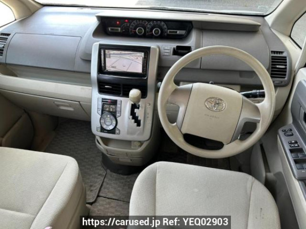 Used 2010 AT toyota noah ZRR70G Image[19]