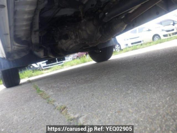 Used 2004 MT toyota hiace-van TRH112V Image[26]
