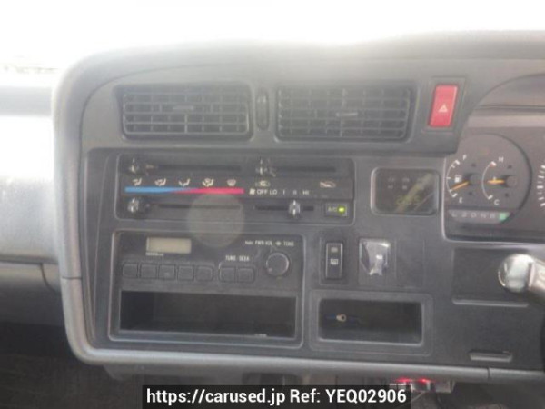 Used 2003 AT toyota hiace-van TRH112V Image[16]