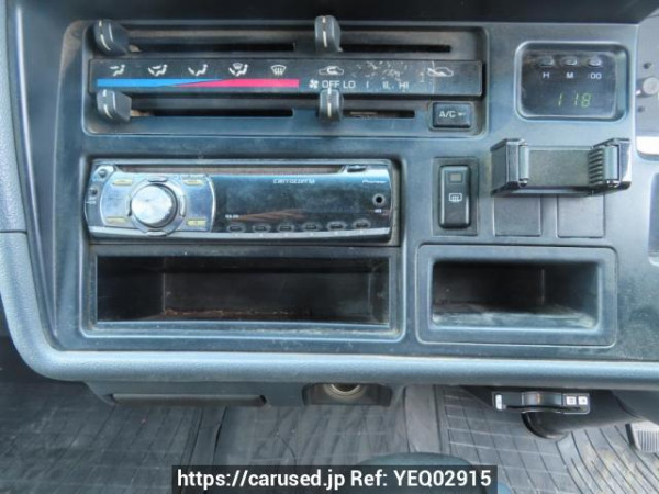 Used 2004 AT toyota hiace-van TRH112V Image[17]