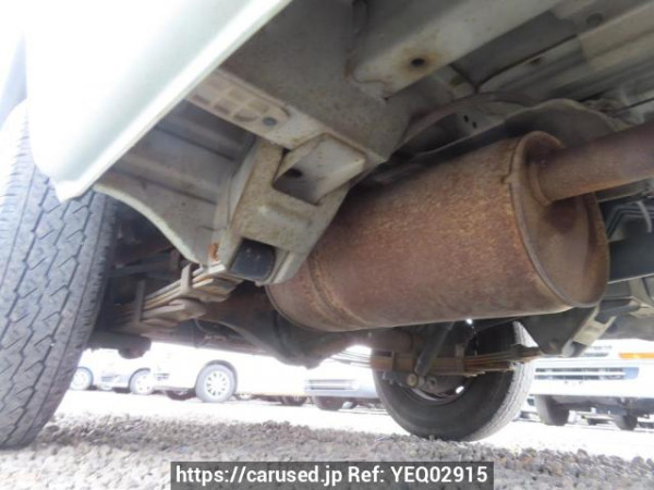 Used 2004 AT toyota hiace-van TRH112V Image[31]