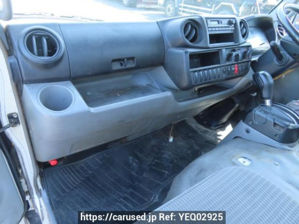 Used 2015 AT toyota dyna-truck XZU640 Image[13]