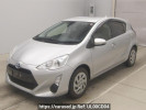 Toyota Aqua NHP10