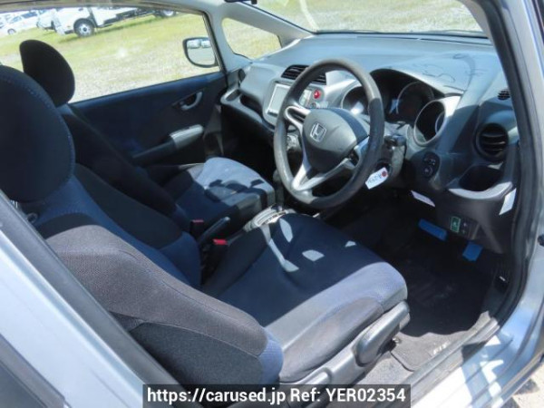 Used 2011 AT honda fit GE6 Image[11]
