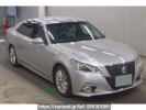 Toyota Crown Hybrid AWS210