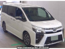 Toyota Voxy ZRR80W