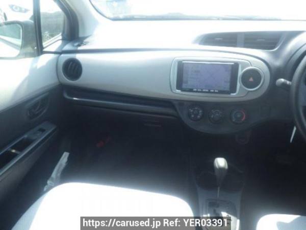 Used 2011 AT toyota vitz KSP130 Image[16]