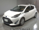 Toyota Aqua NHP10