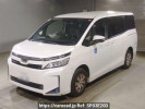 Toyota Voxy ZRR80Gカイ