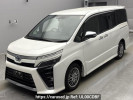 Toyota Voxy ZWR80W