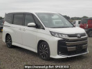 Toyota Noah MZRA90W