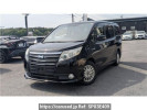 Toyota Noah ZWR80G
