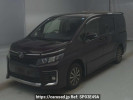 Toyota Voxy ZRR80W