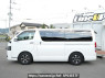 Used 2017 AT toyota regiusace-van KDH201V Image[2]
