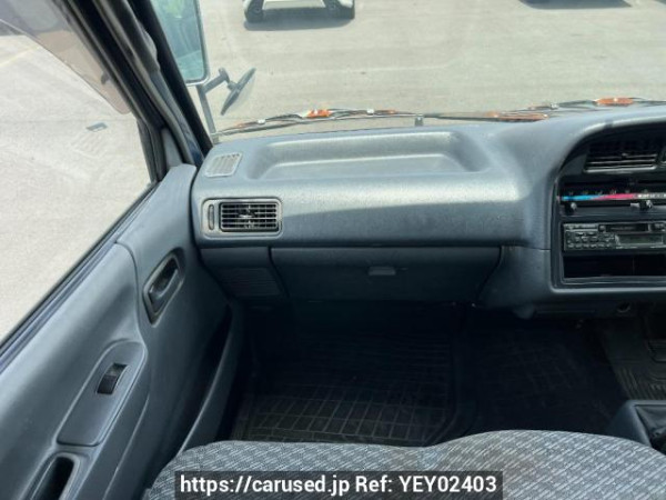 Used 2004 MT toyota regiusace-van LH172V Image[14]