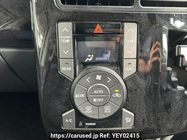 Used 2009 AT toyota voxy ZRR70W Image[22]