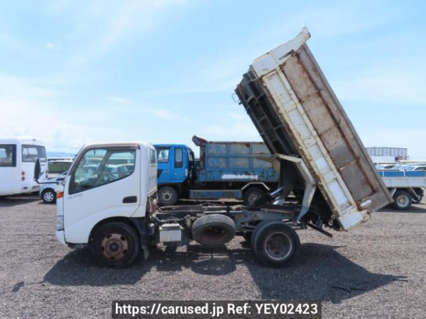 Used 2000 MT hino dutro XZU322T Image[11]