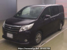 Toyota Noah ZRR80G