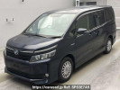 Toyota Voxy ZWR80G