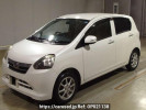 Daihatsu Mira e:S LA300S