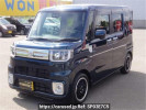 Toyota Pixis Mega LA710A
