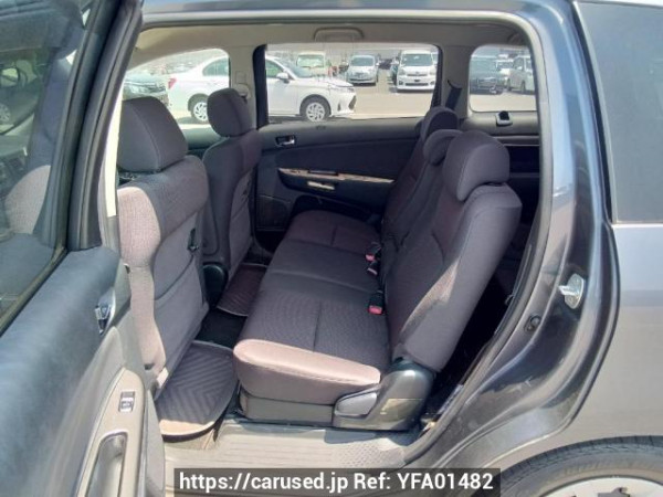 Used 2005 AT toyota wish ZNE10G Image[15]