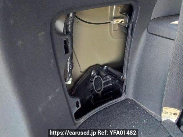 Used 2005 AT toyota wish ZNE10G Image[40]