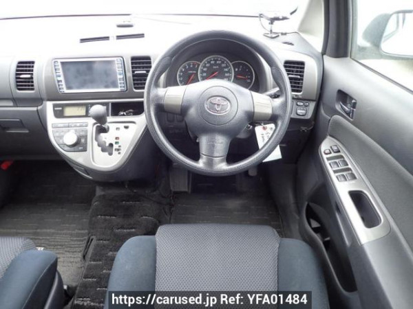 Used 2005 AT toyota wish ZNE10G Image[18]