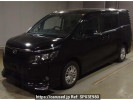 Toyota Voxy ZRR80G