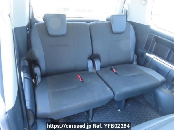 Used 2013 AT toyota voxy ZRR70W Image[15]