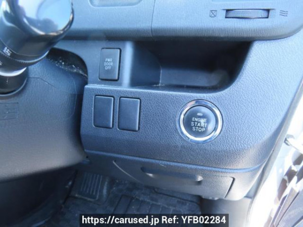 Used 2013 AT toyota voxy ZRR70W Image[25]