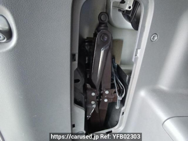 Used 2009 AT toyota voxy ZRR70W Image[43]
