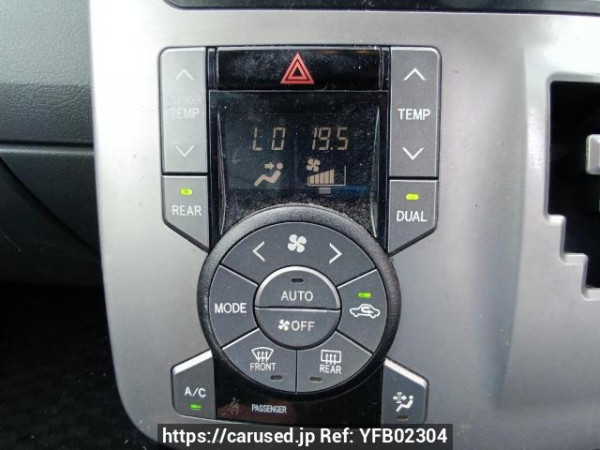 Used 2009 AT toyota noah ZRR70G Image[24]