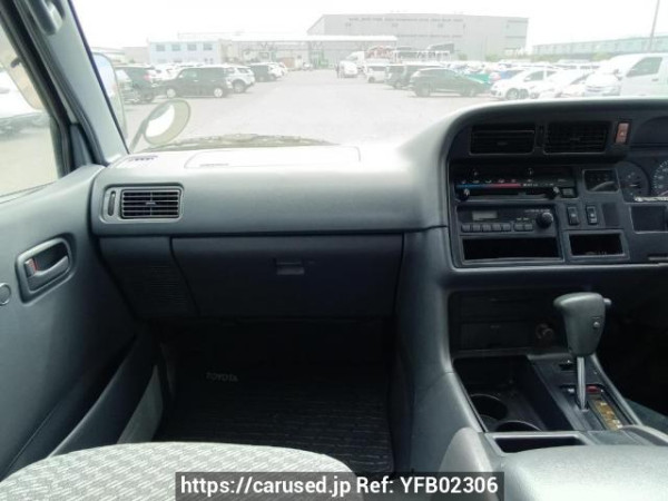 Used 1999 AT toyota hiace-wagon RZH111G Image[17]