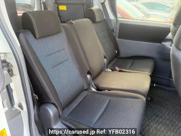 Used 2009 AT toyota voxy ZRR70W Image[10]