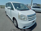 Toyota Noah ZRR70G