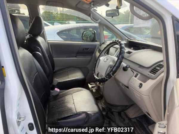 Used 2009 AT toyota noah ZRR70G Image[10]