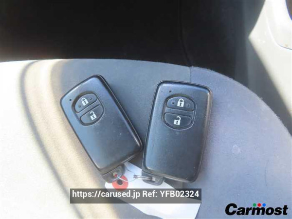 Used 2013 CVT toyota prius-alpha ZVW41 Image[16]