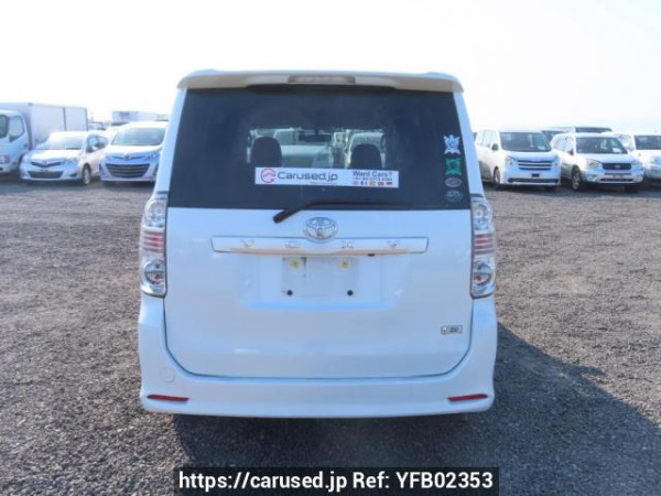 Used 2009 AT toyota voxy ZRR70W Image[5]