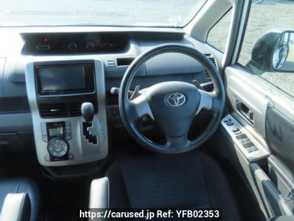 Used 2009 AT toyota voxy ZRR70W Image[23]
